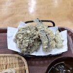 大澤屋 第一店舗 - 無茶苦茶大きくて旨い舞茸天ぷら、ナスビ、オクラ