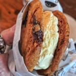 バーガーマニア - ホームメイドクッキーがかなり旨いです。