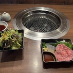 炭燒肉 石田屋。 本店 - 