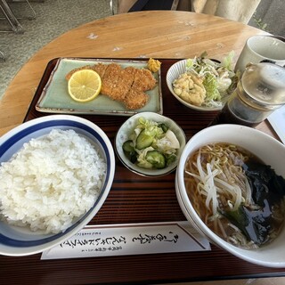 なんじゃいドライブイン_0