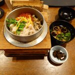 釜めし菜時記 さき亭 - かに三色釜めし