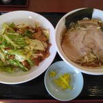 中華そば 好日 - 料理写真:回鍋肉飯と中華そばラーメン