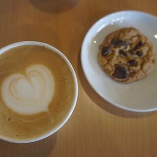 ミコ 珈琲と髪_0