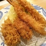 とんかつ とん亭 - 海老フライとカキフライ
