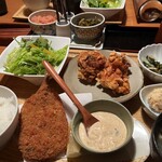 旬の鮮魚ともつ鍋 博多やまや - 