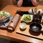 旬の鮮魚ともつ鍋 博多やまや 福岡本店 - 