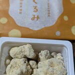 御素麺屋 - 福ぐるみ　くるみに砂糖衣風にきな粉がコートされてます　かなり美味しい