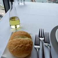 横浜モノリス - パンは焼きたてでおかわりするほど気に入りました。