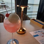 PIER21 MUSIC CAFE & BAR - 