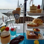 PIER21 MUSIC CAFE & BAR - 