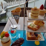 PIER21 MUSIC CAFE & BAR - 