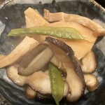 大和野菜與蒸籠蒸  Sumika - 椎茸と筍の旨煮