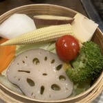 大和野菜與蒸籠蒸  Sumika - 9種の彩り野菜せいろ蒸し。1人前も作ってもらえます。