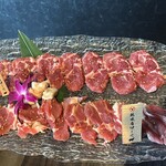 ジンギスカン 馬肉 もつ鍋 山王 - 