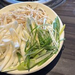 ジンギスカン 馬肉 もつ鍋 山王 - 