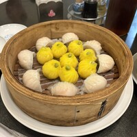 廣東飯店 - シュウマイとエビ餃子の盛り合わせ