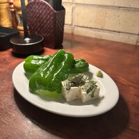 カルネジーオ イースト - 