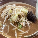こまどり - 味噌ラーメン(太麺) 980円