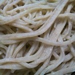 蕎麦拡大、何でしょうこの独特な肌合いは。