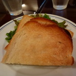 パパスカフェ - スープランチのパン