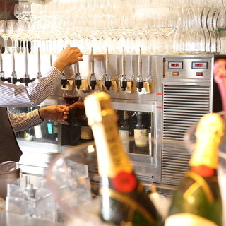 ワイン17種類をグラスで提供！