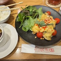 個室中華 頤和園 溜池山王店 - 