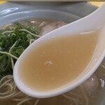 味心 - 塩とんこつスープ