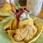 バナナカフェ - 限定ブルーベリーバナナクレープ¥500-