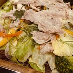 遊食豚彩いちにいさん - セイロ蒸し豚肉とお野菜