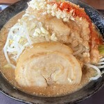 進化系横浜ラーメン 家次郎 - 