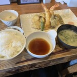 呼子活イカ 博多巻き串 燈 - 