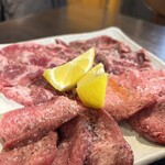 炭火焼肉 焼きしゃぶ にく式 - 