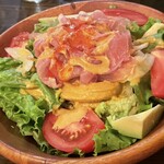 ごえん - 生ハムとアボカドのサラダ