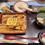 あなご屋銀座ひらい - めそっこ箱めし（いかだ）