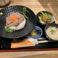 炭火和牛焼肉もうもう亭 広小路店 - 