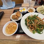 大連飯店 - 色々ついてて￥980 お得です