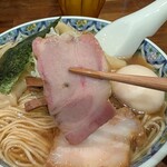 奈つやの中華そば - 低温系チャーシュー