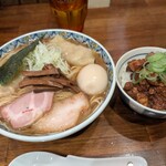 奈つやの中華そば - 奈つやのもちもち雲呑味玉中華そば＆すきやき風ひき肉の肉豆腐ごはん