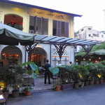 Hoa Tuc - ナカの広場にはお洒落なお店が！