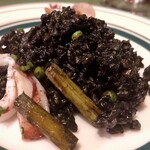 anocado - イカスミのパエリャ(取り分け後)