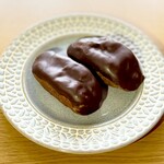 ブイチェーン - 料理写真:GODIVA プレミアムショコラのプチエクレア