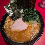 ラーメン 厚木家 - ﾗｰﾒﾝ並。カタメオオメ　￥900