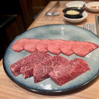 焼肉ホルモン 稲田 - 