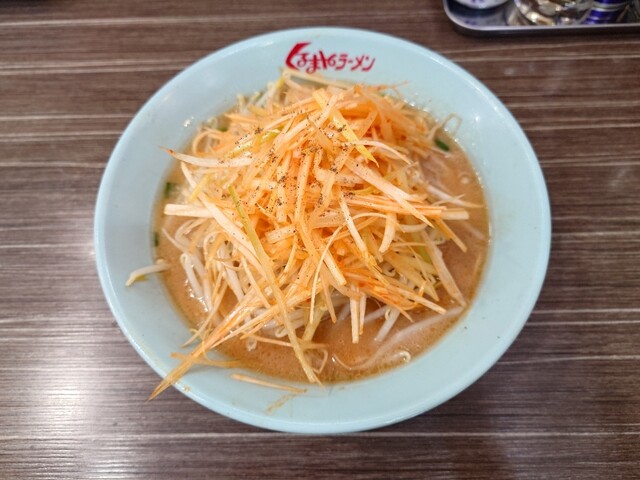 くるまやラーメン 八戸店 &ndash; 白銀で本格ラーメンを堪能