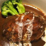 デジタル田園酒場かんます - びっくりうららの煮込みハンバーグ