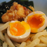 酒菜とうどん 飩燗 - スペシャルうどん（煮玉子）