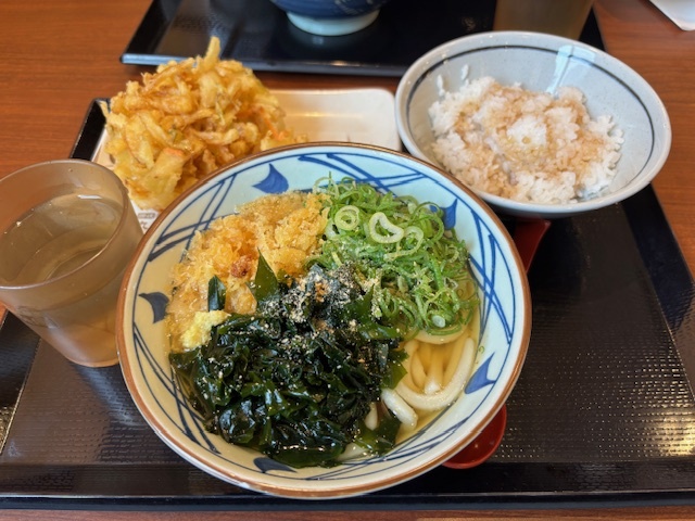 丸亀製麺 平塚田村店 - 宮山/うどん | 食べログ