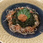 信州蕎麦 蓼科庵 - たっぷりあおさ海苔と南高梅のそば　1,300円
