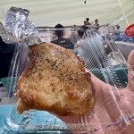 焼鳥とりしげ - がぶりもも焼き（塩）