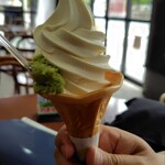 Yamamoto Shokuhin Monzen Chaya Monzen Seseragi Ten - 本わさびおろしソフトクリーム(ﾟ∀ﾟ)面白い味です！